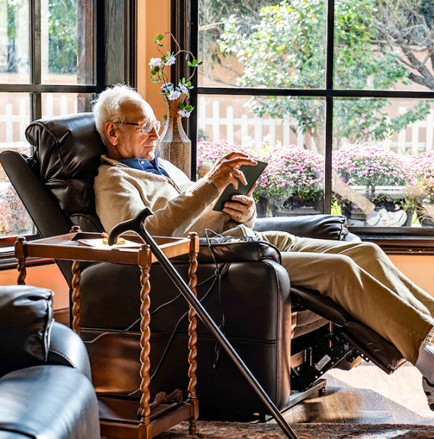 recliner chairs for elderly near me